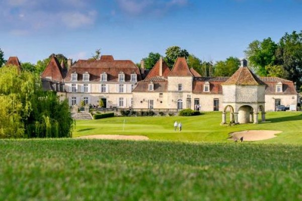 Château des Vigiers / 6 trous Pitch and Putt 